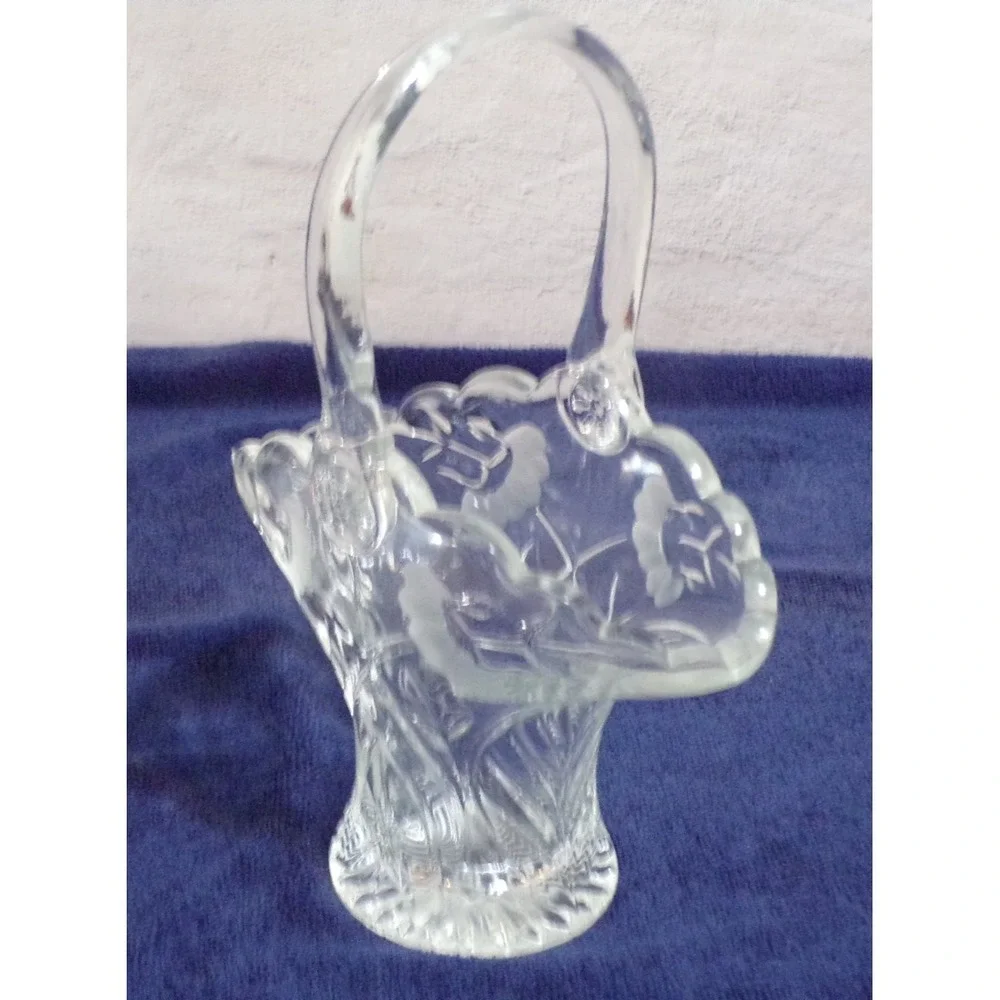 Brides Glass Flower Basket w/Etched Flowers and Button Handle